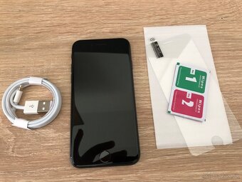 Apple iPhone 8 64GB Space Grey - 3