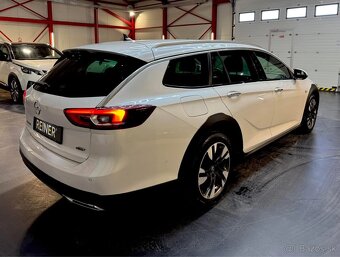 Opel Insignia ST COUNTRY EXCLUSIVE - 3