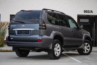 Toyota Land Cruiser 3.0 D-4D - 3
