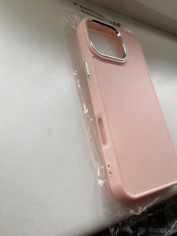 Ružový silikonový obal na iPhone 16 pro max - 3