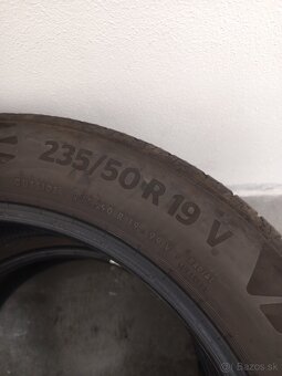 235/50 R19 - 3
