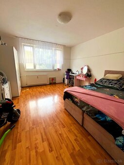 Veľký, slnečný 3 izbový byt s loggiou (77m2), Levice,sídl R5 - 3