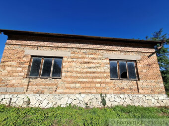 Rozostavaný rodinný dom s veľkým pozemkom v podunajskej ob - 3