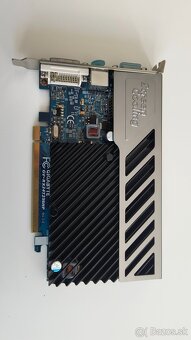 Grafická karta Gigabyte - 3
