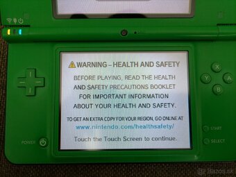 Nintendo DSi XL - 3