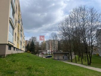 NA PREDAJ: 1 izb. byt 31,50 m2, 2 posch. Ďumbierska, BB - 3