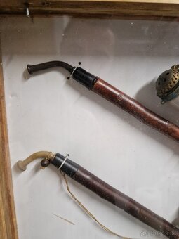Starožitné fajky pod sklom - 3
