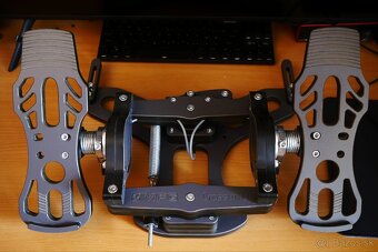 Predám Thrustmaster TCA sidestick airbus edition - 3