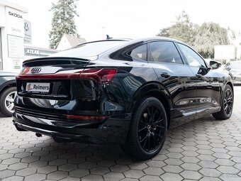 Audi e-tron 300 kW quattro S-Line Black Edition - 3