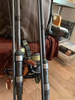 Udice 10ft 2.75lbs + Obal + Navijaky - 3
