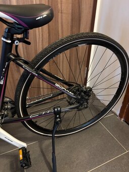 Dámsky crossový bicykel CTM BORA 2.0 - 3
