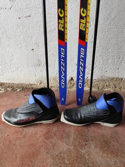 Predám bežecké lyže s topánkami - 3