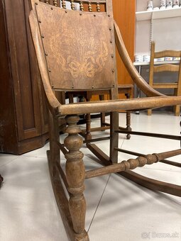 🪑 Vintage hojdacie kreslo z masívu - 3