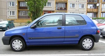 Rozpredam Clio 1, 1.2 43kw, rok. 1996, klimatizacia - 3