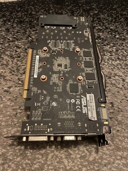 NVIDIA GeForce GTS 450 - 3