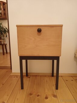 Priručný stolík - 3