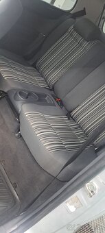 Predám volkswagen Fox - 3