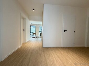 Moderný 4-izbový bungalov na predaj - 3