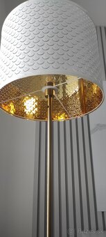 Elegantná stojaca lampa - 3