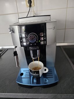 Kavovar Delonghi Magnifica S - 3