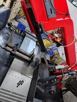 Predám použitú pásovu pílu BOMAR automat ergonomic 320.250 G - 3