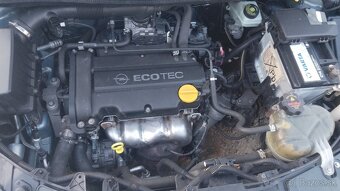 Opel corsa.1.2 16 v - 3