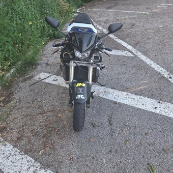 Suzuki gsxr 750 K1 - 3