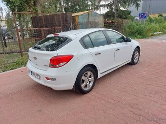 Predám Chevrolet Cruze r.v. 2011, 1.6i, 91kW, 115 xxx km - 3