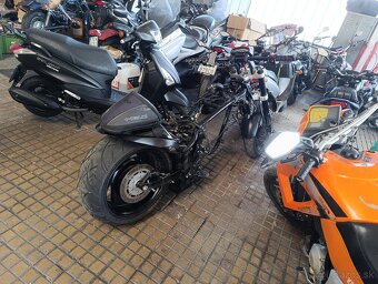 Suzuki VZR1800 intruder - 3