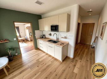 REZERVOVANÉ 2 izbový byt Zvolen - centrum Na predaj - 3