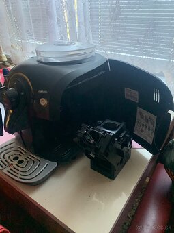 Domaci plnoautomaticky kavovar Saeco XSmall - 3