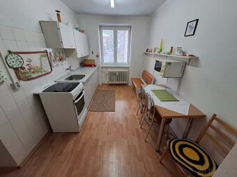 1-izbový byt, centrum mesta - 3