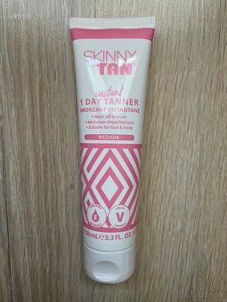 Telové krémy na opálenie + rukavica - 3