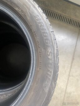 Predam letne pneu 215/55R17 - 3