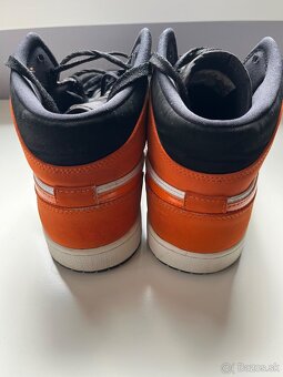 Nike Air Jordan 1 Mid - 3