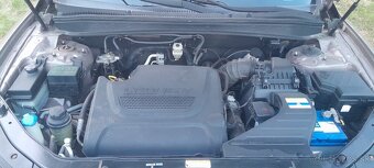 Hyundai Santa Fe 2.0 CRDI VGT Prémium - 3