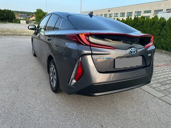 Toyota Prius 1.8 Plug-in Hybrid - 3