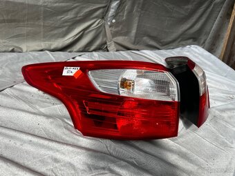 Ford Focus mk3 kombi svetla - 3