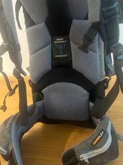 Detský turistický nosič Deuter Kid Comfort III - 3