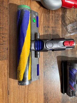 Predám Dyson V12 Slim Absolute - 3