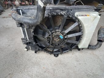 chladiče Hyundai i20 - 3