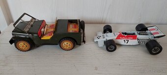 Plechové hračky - 3