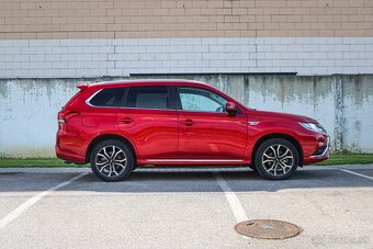 Mitsubishi Outlander PHEV 2.4 4x4 2021 - 3