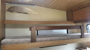 Burstner poschodová posteľ 5-6miest 1100kg - 3
