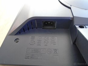 19" monitor Benq Q9T4 - 3
