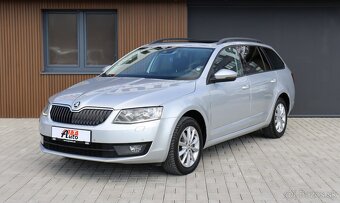 Škoda Octavia Combi 2.0 TDI Elegance/Style 4x4 - 3
