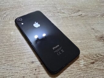 Iphone XR 64gb plnefunkcny ma len bezne znamky pouzivania al - 3