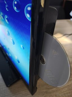 TV - monitor s DVD 20" - 3