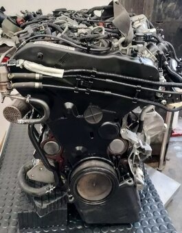 MOTOR DEU 2,0 TDI AUDI A4 8W0 - 3