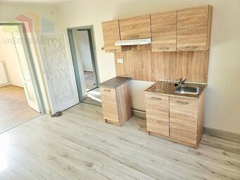 2 izbový byt Bánovce nad Bebravou / CENTRUM  / 57 m2/  2 x P - 3